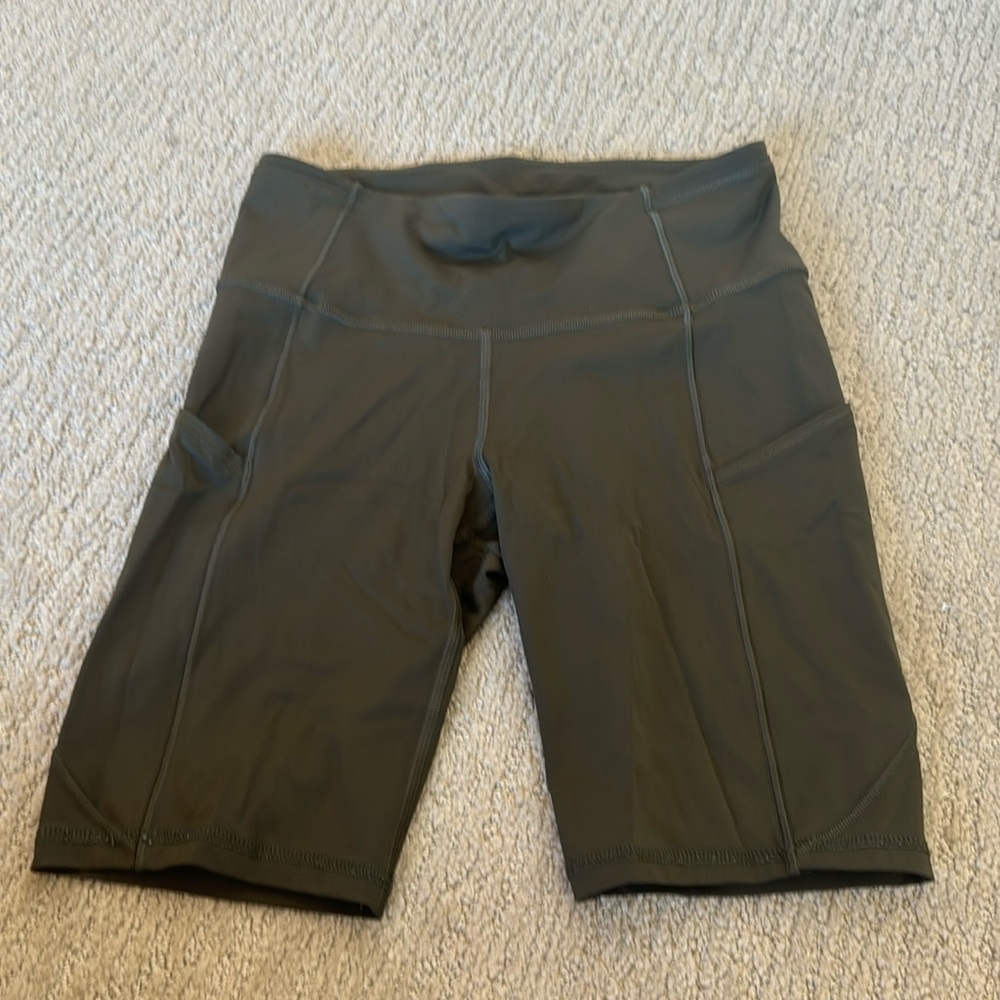 Lululemon biker shorts 6